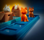 SmartGames Gatos y Cajas – Juego de Viaje con 60 Desafíos, +7 años