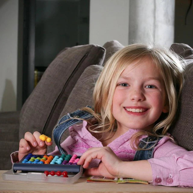 Juego de viaje 3D IQ Fit con 120 desafíos - Para mayores de 6 años